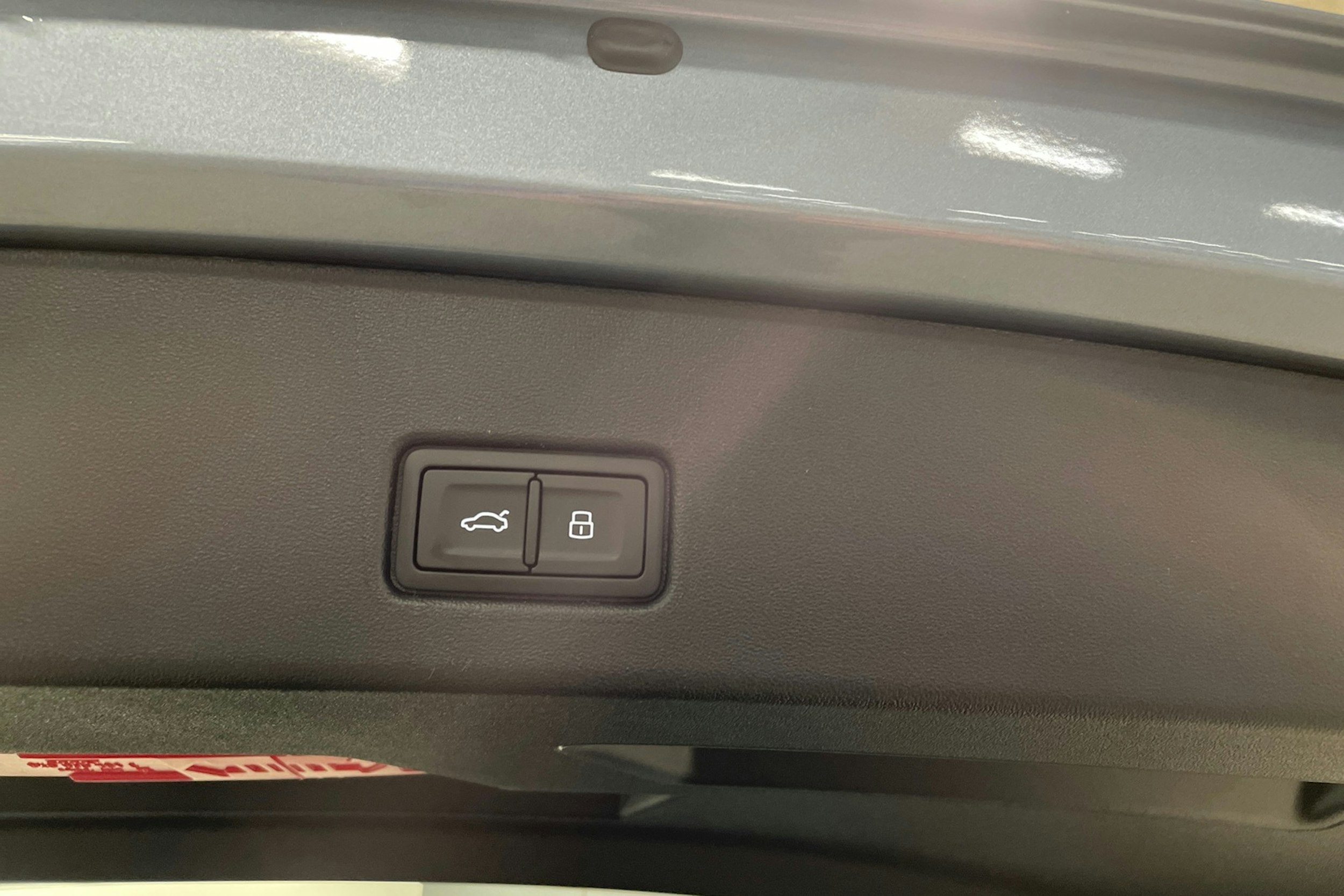 sininen Audi Q4 e-tron 2025 kuva 11.