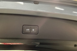 sininen Audi Q4 e-tron 2025 kuva 11.
