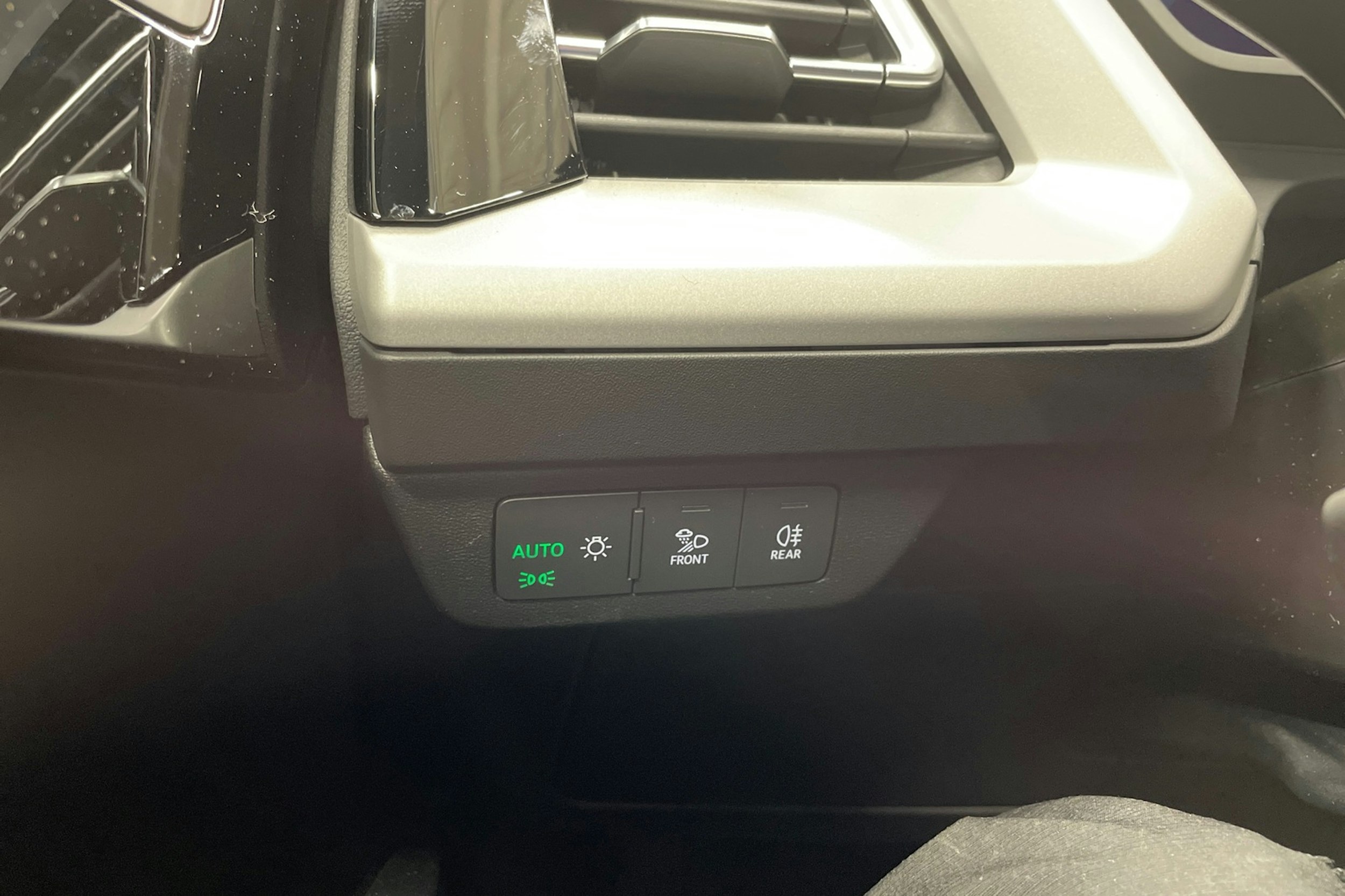 sininen Audi Q4 e-tron 2025 kuva 15.