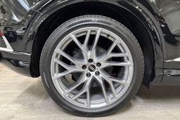 musta Audi Q4 e-tron 2025 kuva 10.