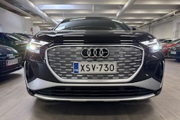 musta Audi Q4 e-tron 2025 kuva 13.
