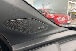 musta Audi Q4 e-tron 2025 kuva 14.