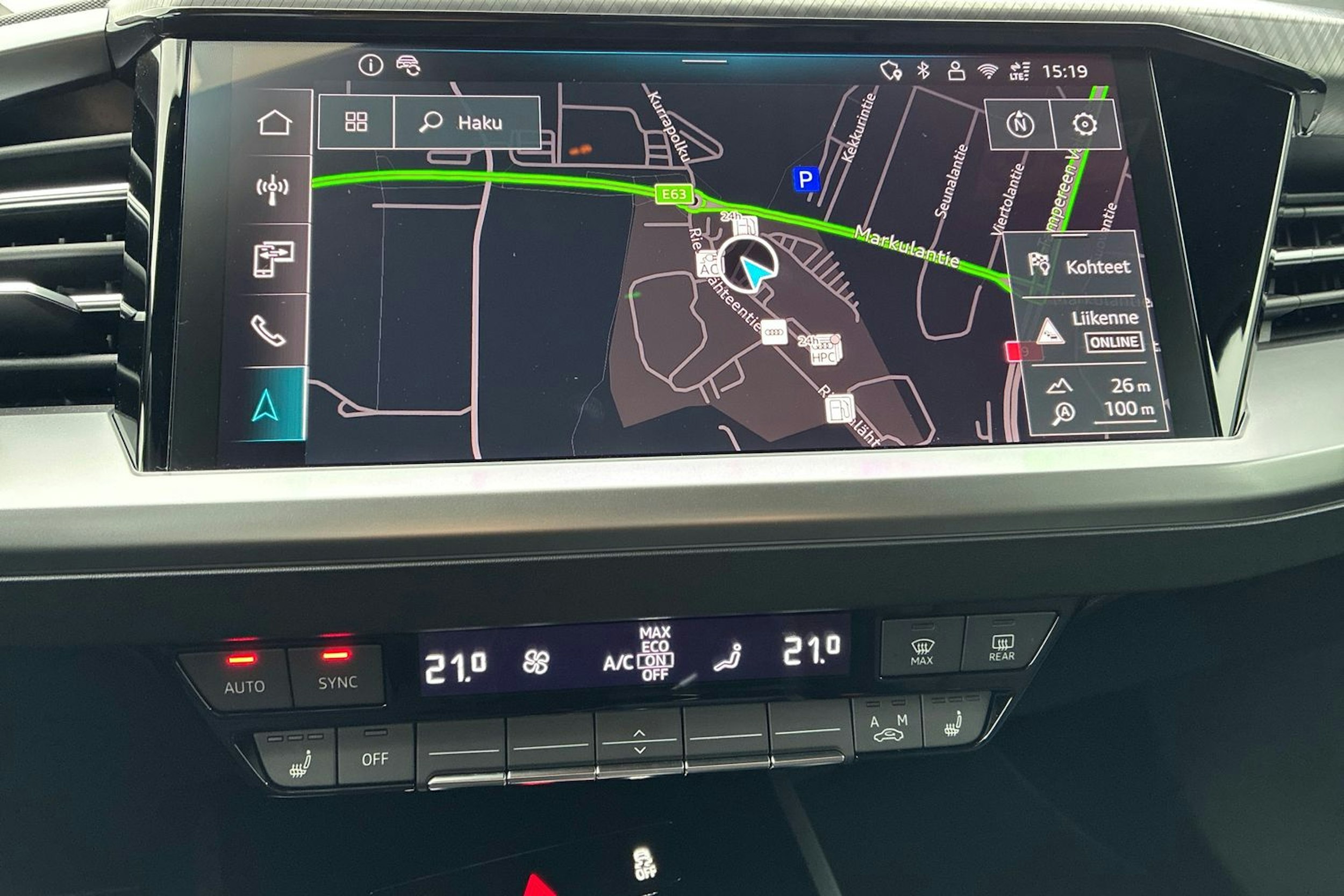 sininen Audi Q4 e-tron 2025 kuva 13.