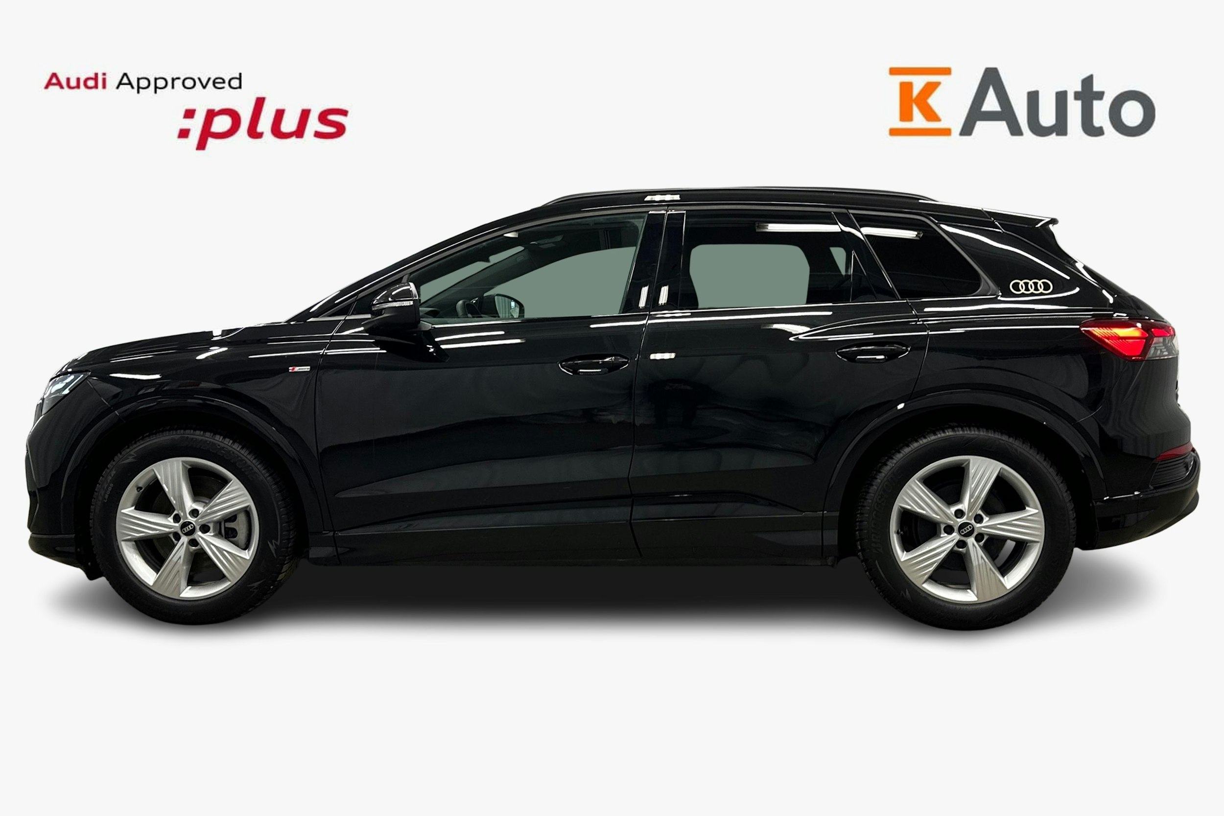 musta Audi Q4 e-tron 2025 kuva 6.