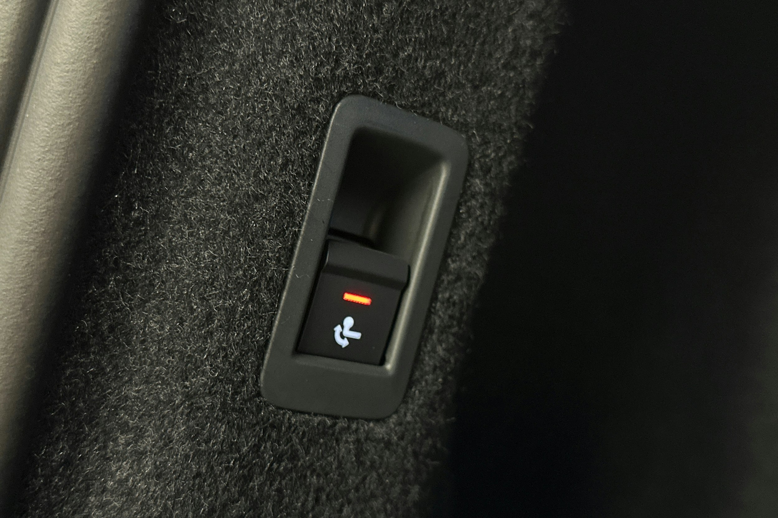 musta Audi Q4 e-tron 2025 kuva 15.