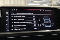 musta Audi Q4 e-tron 2025 kuva 26.