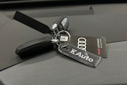 musta Audi Q4 e-tron 2025 kuva 32.