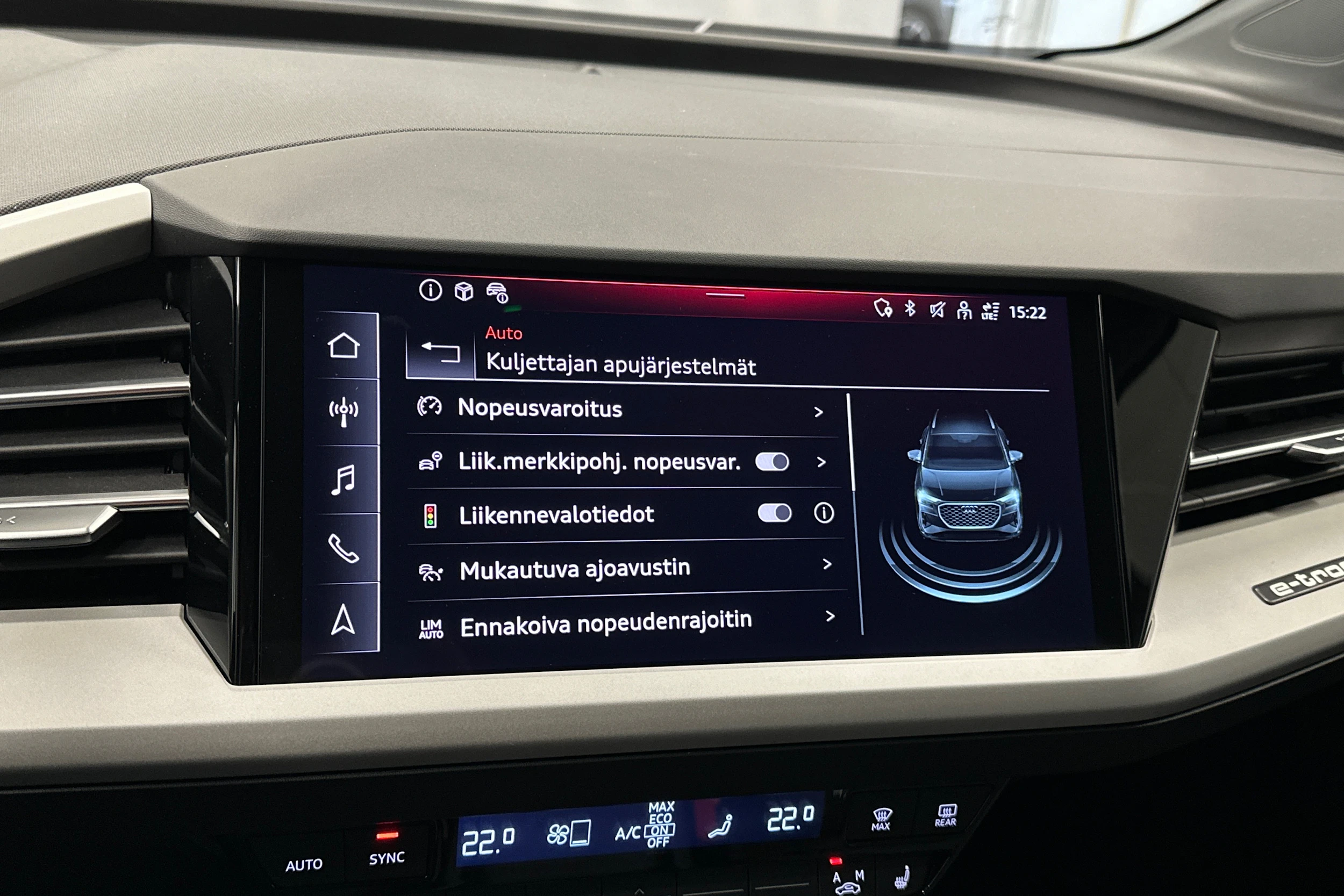 harmaa Audi Q4 e-tron 2025 kuva 20.