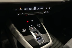 harmaa Audi Q4 e-tron 2025 kuva 22.