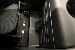 harmaa Audi Q4 e-tron 2025 kuva 23.