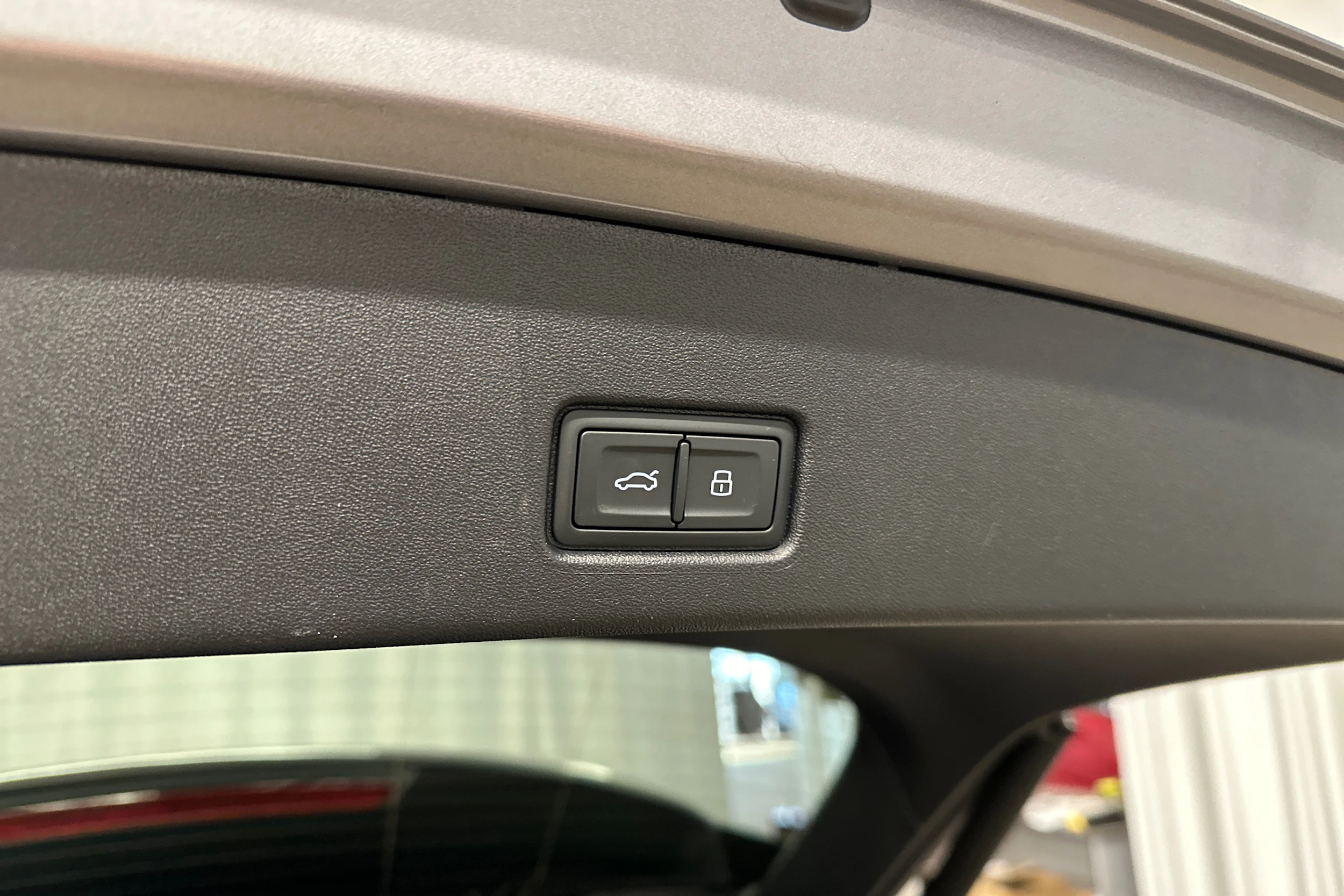 harmaa Audi Q4 e-tron 2025 kuva 27.