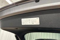 harmaa Audi Q4 e-tron 2025 kuva 28.