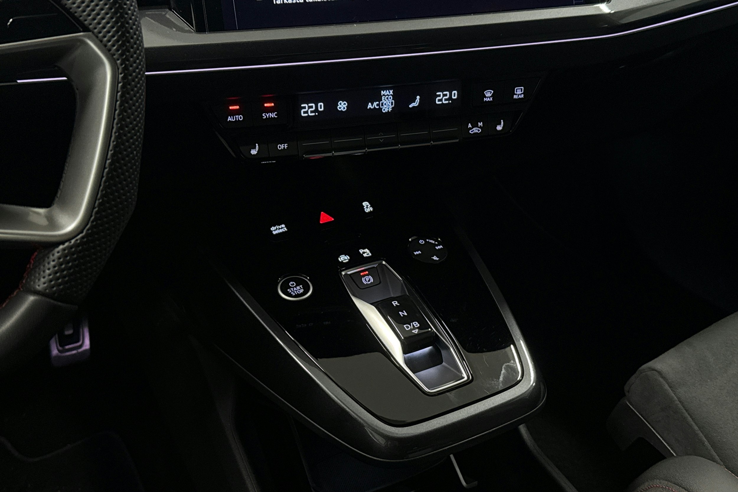 valkoinen Audi Q4 e-tron 2025 kuva 24.