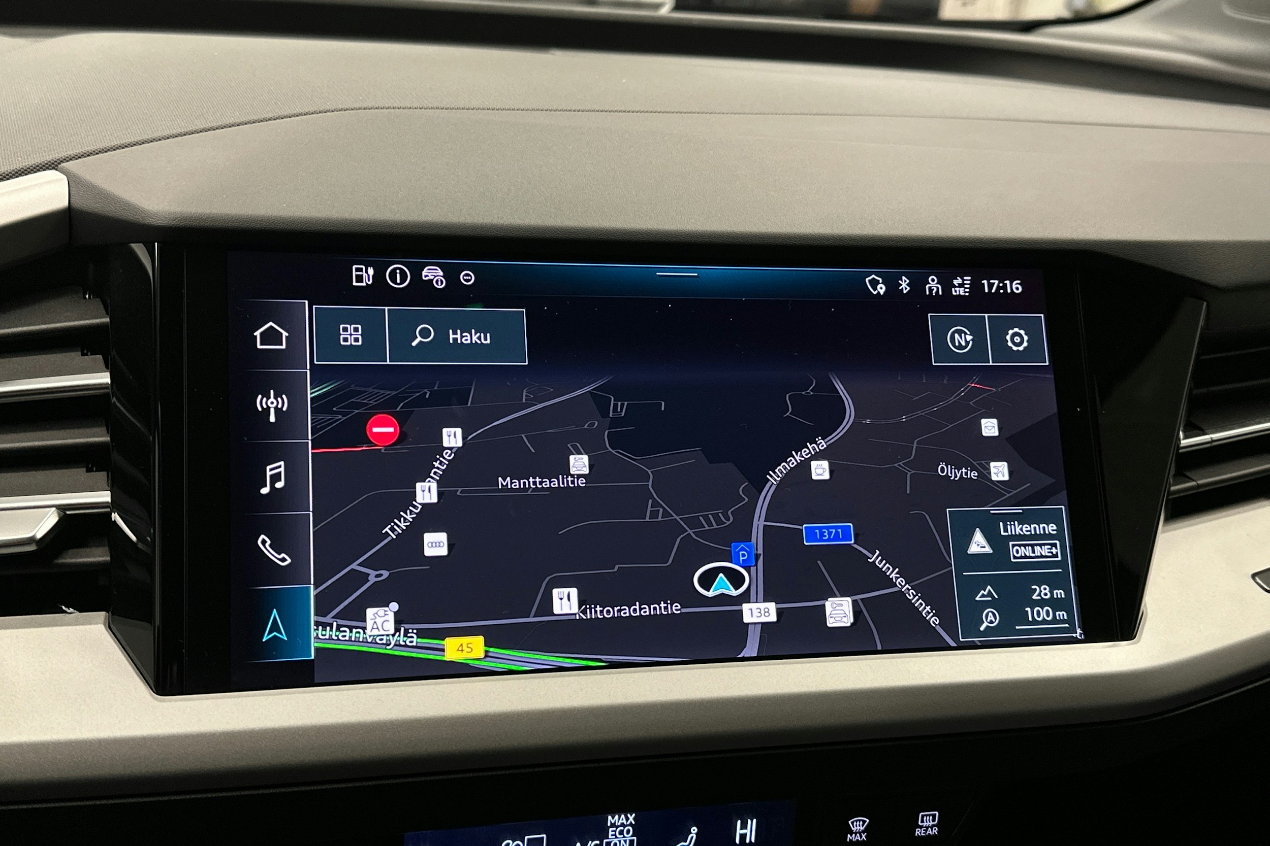 harmaa Audi Q4 e-tron 2025 kuva 23.