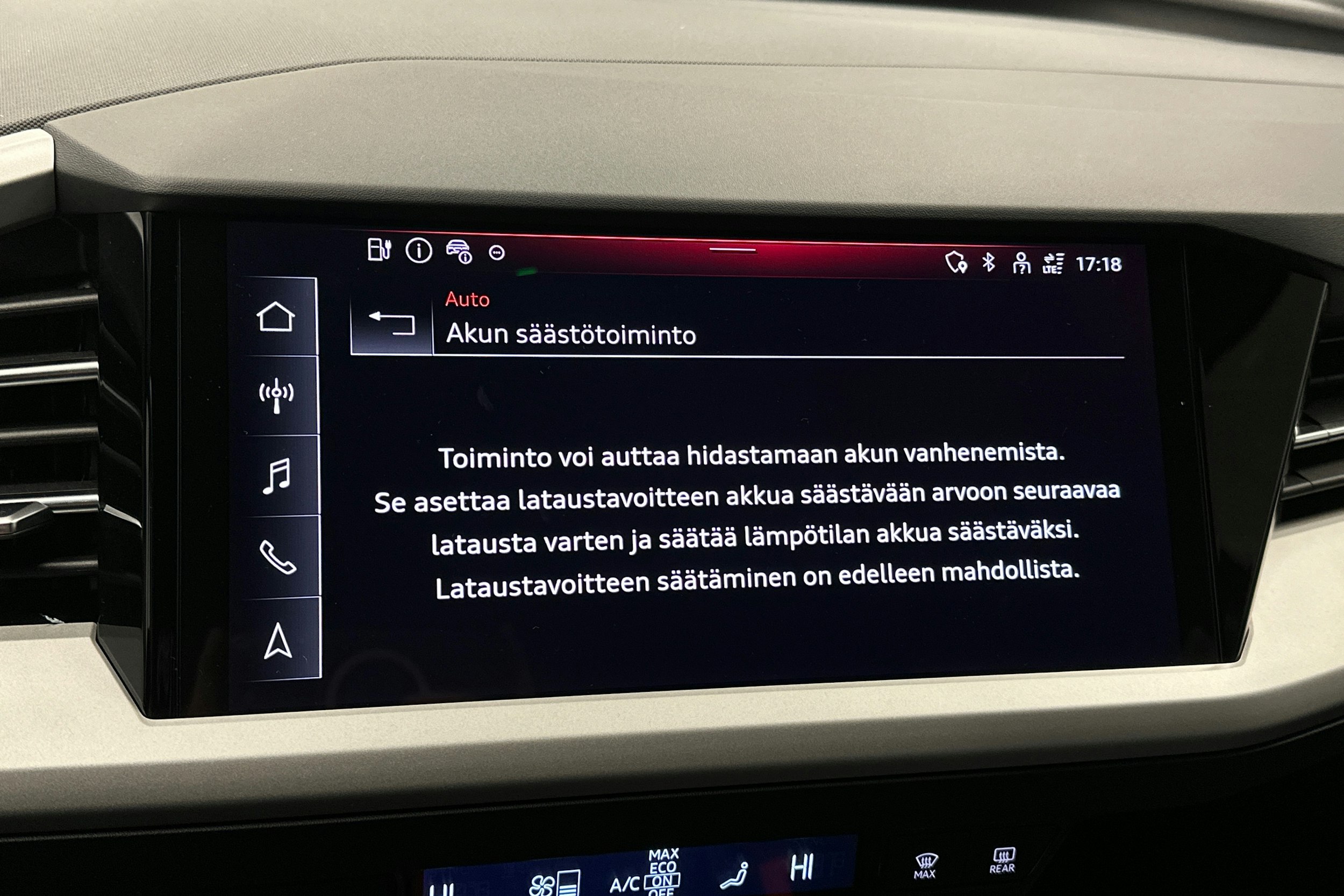 harmaa Audi Q4 e-tron 2025 kuva 28.