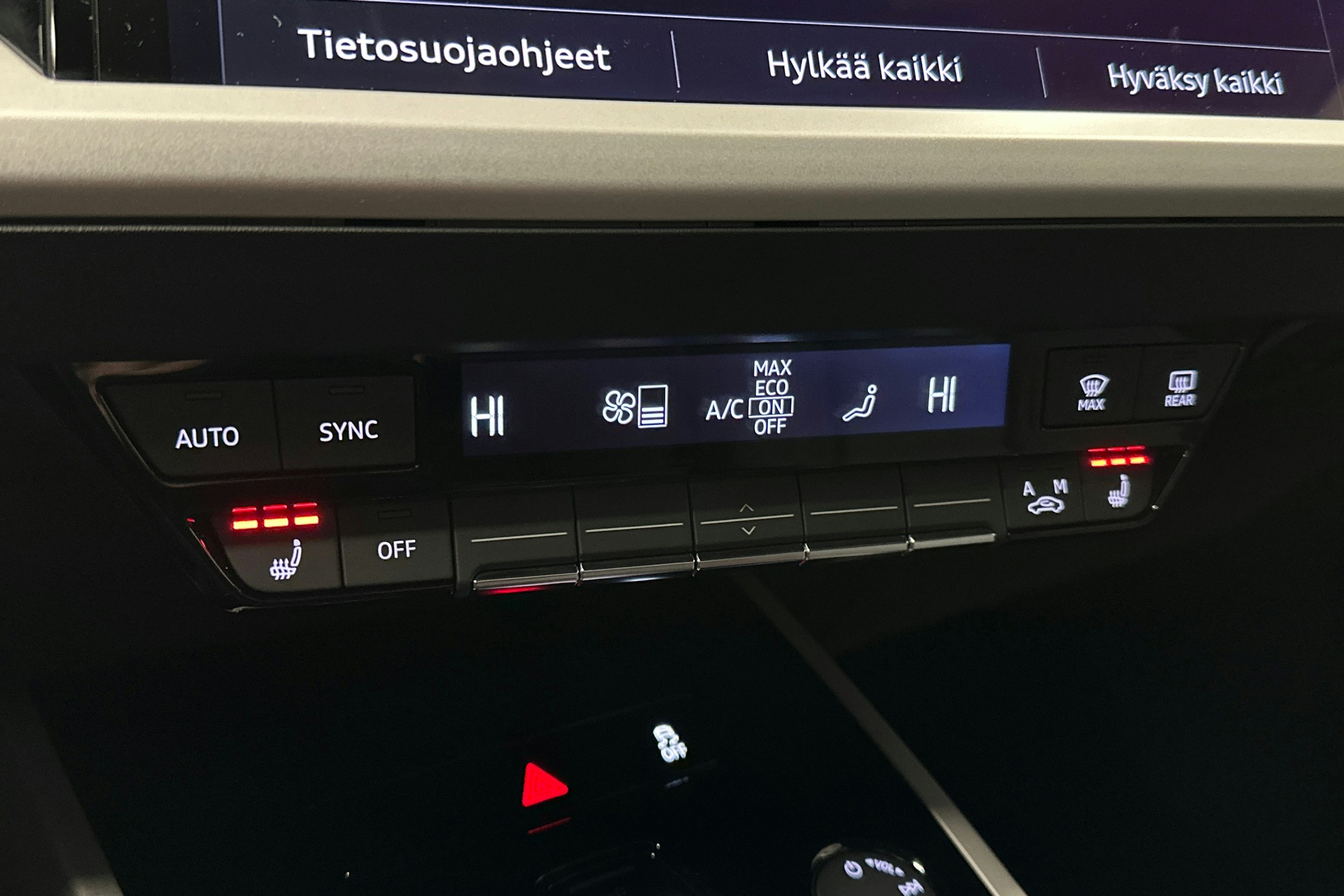 harmaa Audi Q4 e-tron 2025 kuva 33.