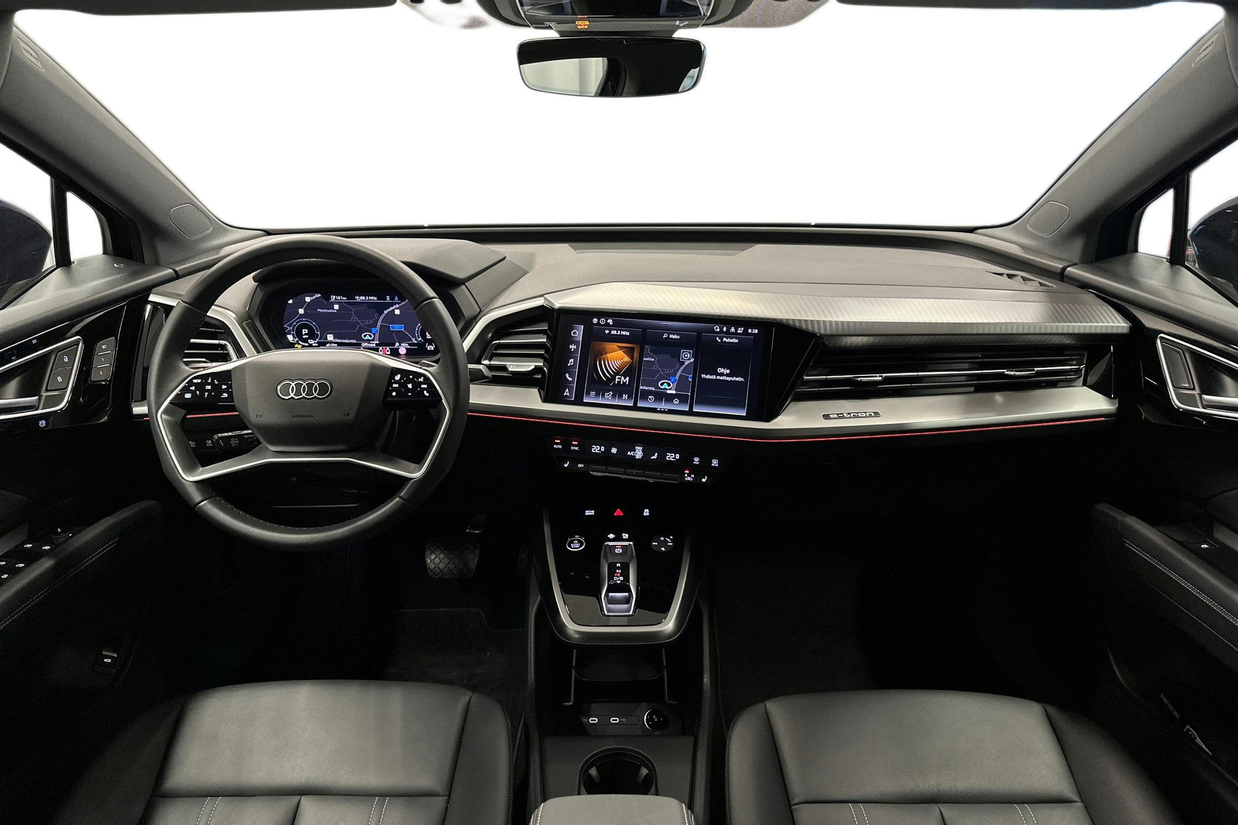 sininen Audi Q4 e-tron 2025 kuva 9.