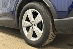 sininen Audi Q4 e-tron 2025 kuva 13.