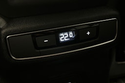 sininen Audi Q4 e-tron 2025 kuva 16.