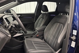 sininen Audi Q4 e-tron 2025 kuva 17.