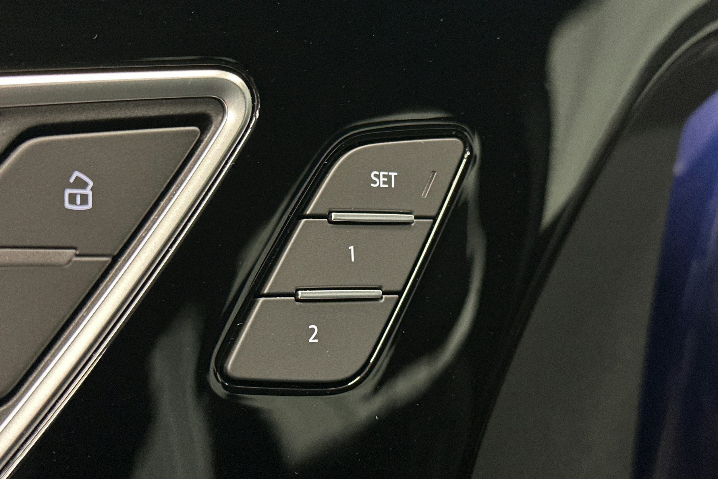 sininen Audi Q4 e-tron 2025 kuva 19.