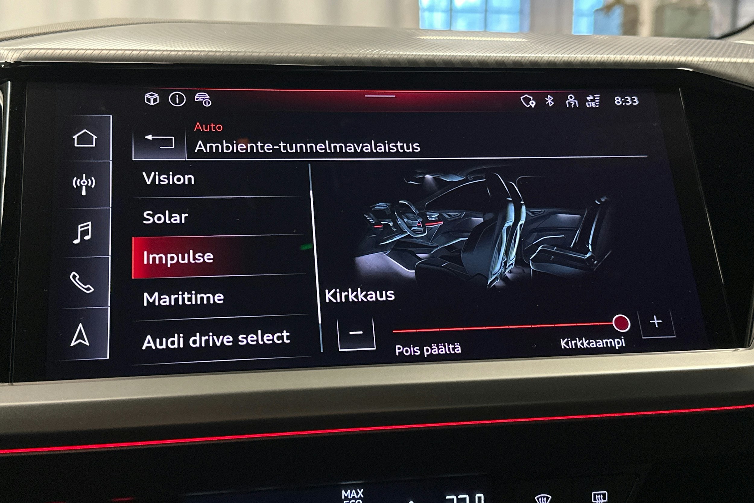 sininen Audi Q4 e-tron 2025 kuva 29.