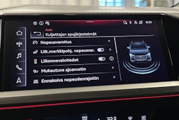 sininen Audi Q4 e-tron 2025 kuva 30.