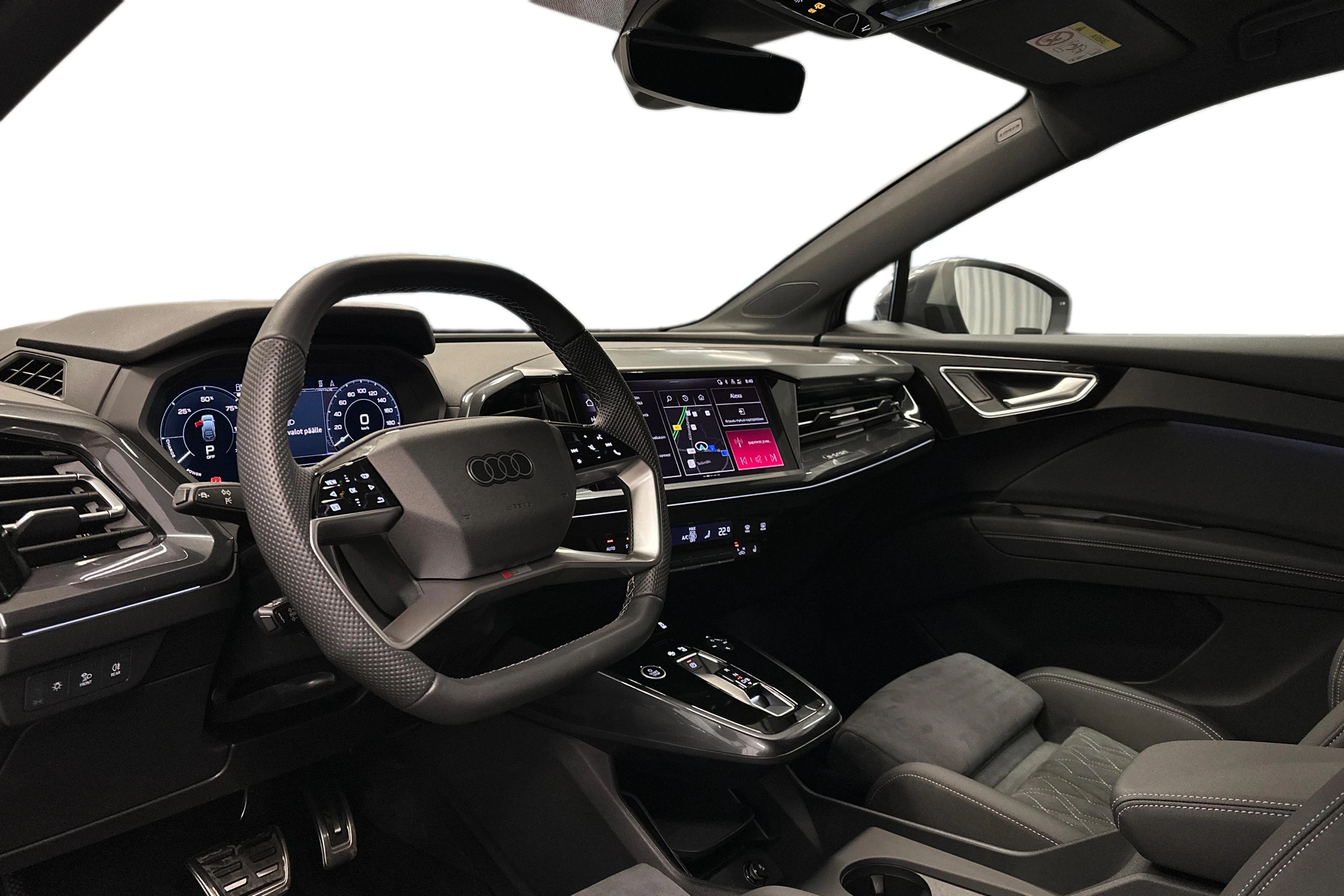 harmaa Audi Q4 e-tron 2026 kuva 6.