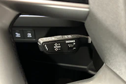 harmaa Audi Q4 e-tron 2026 kuva 19.