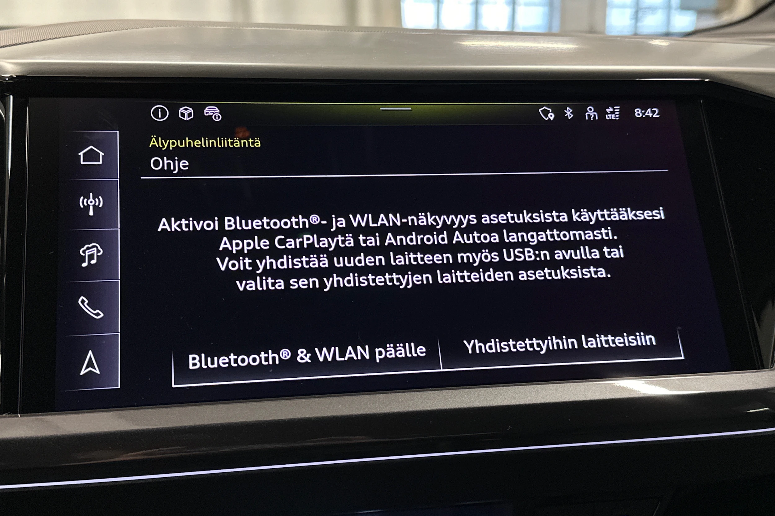 harmaa Audi Q4 e-tron 2026 kuva 24.