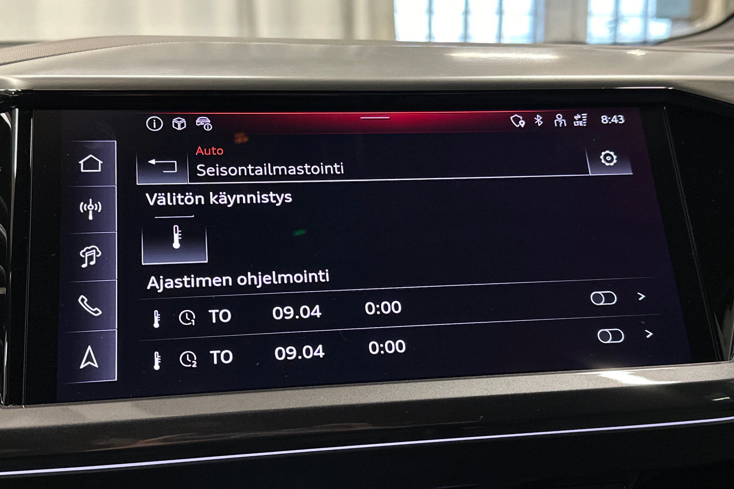 harmaa Audi Q4 e-tron 2026 kuva 25.