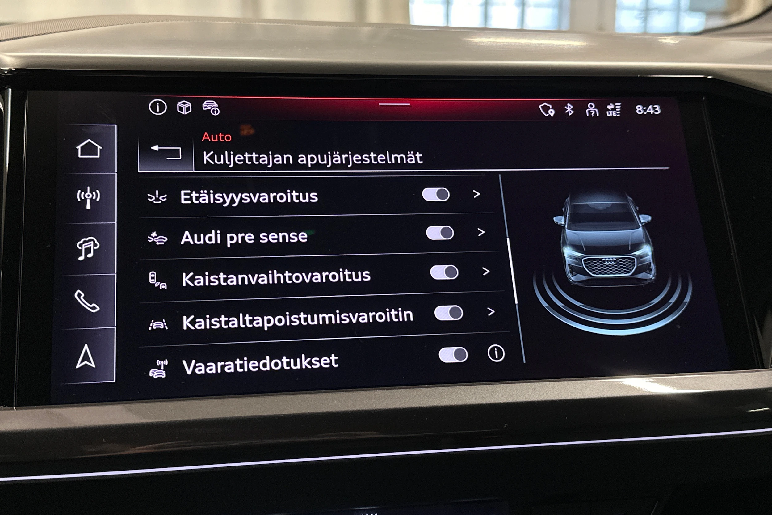 harmaa Audi Q4 e-tron 2026 kuva 27.