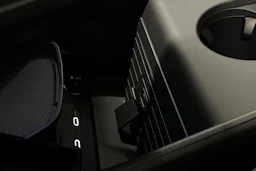 harmaa Audi Q4 e-tron 2026 kuva 32.