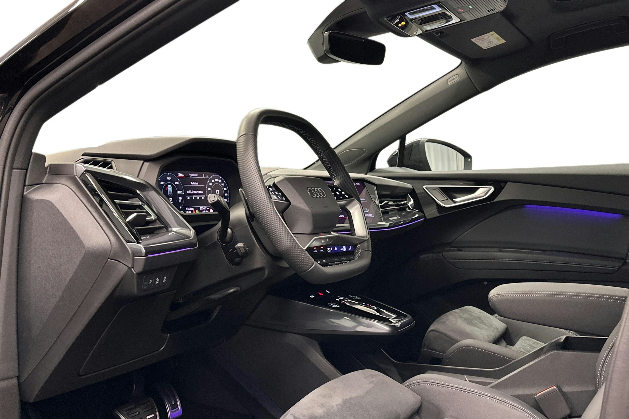 musta Audi Q4 e-tron 2025 kuva 7.