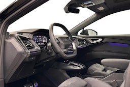 musta Audi Q4 e-tron 2025 kuva 7.