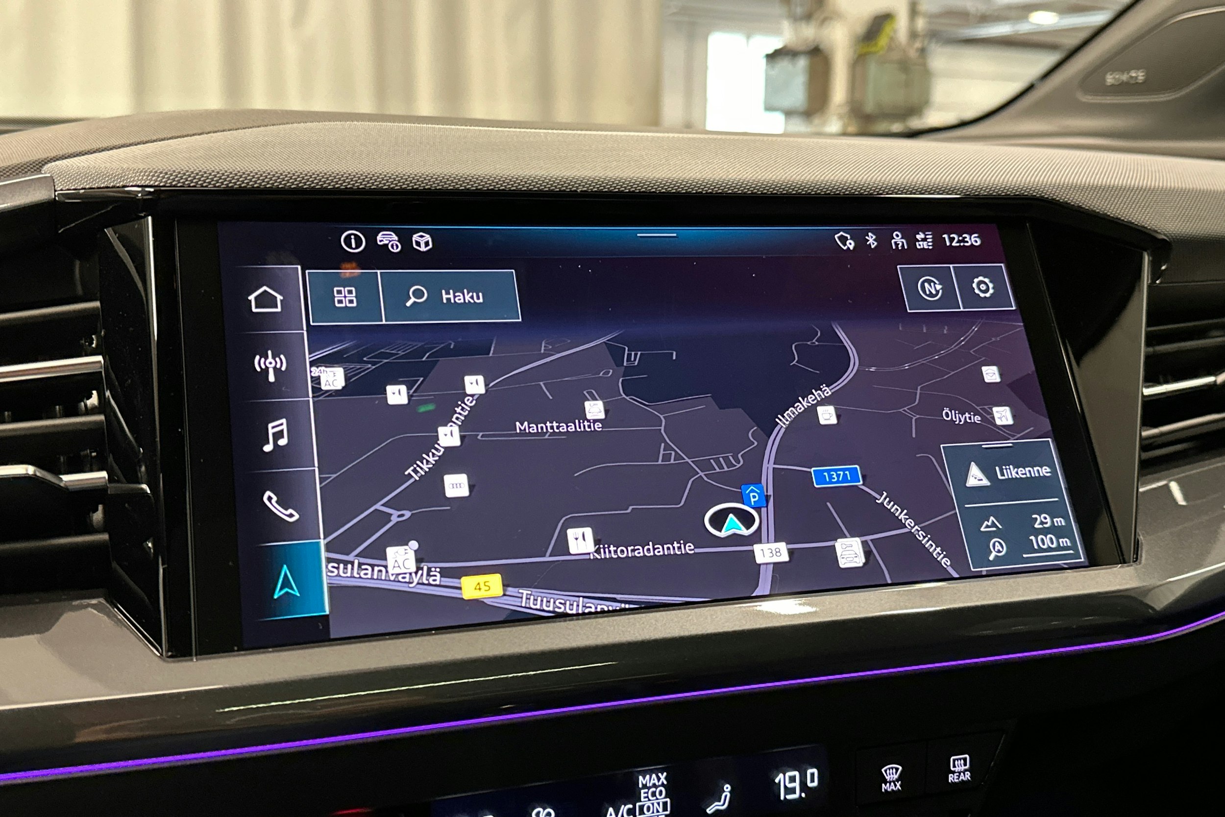musta Audi Q4 e-tron 2025 kuva 17.