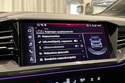 musta Audi Q4 e-tron 2025 kuva 22.
