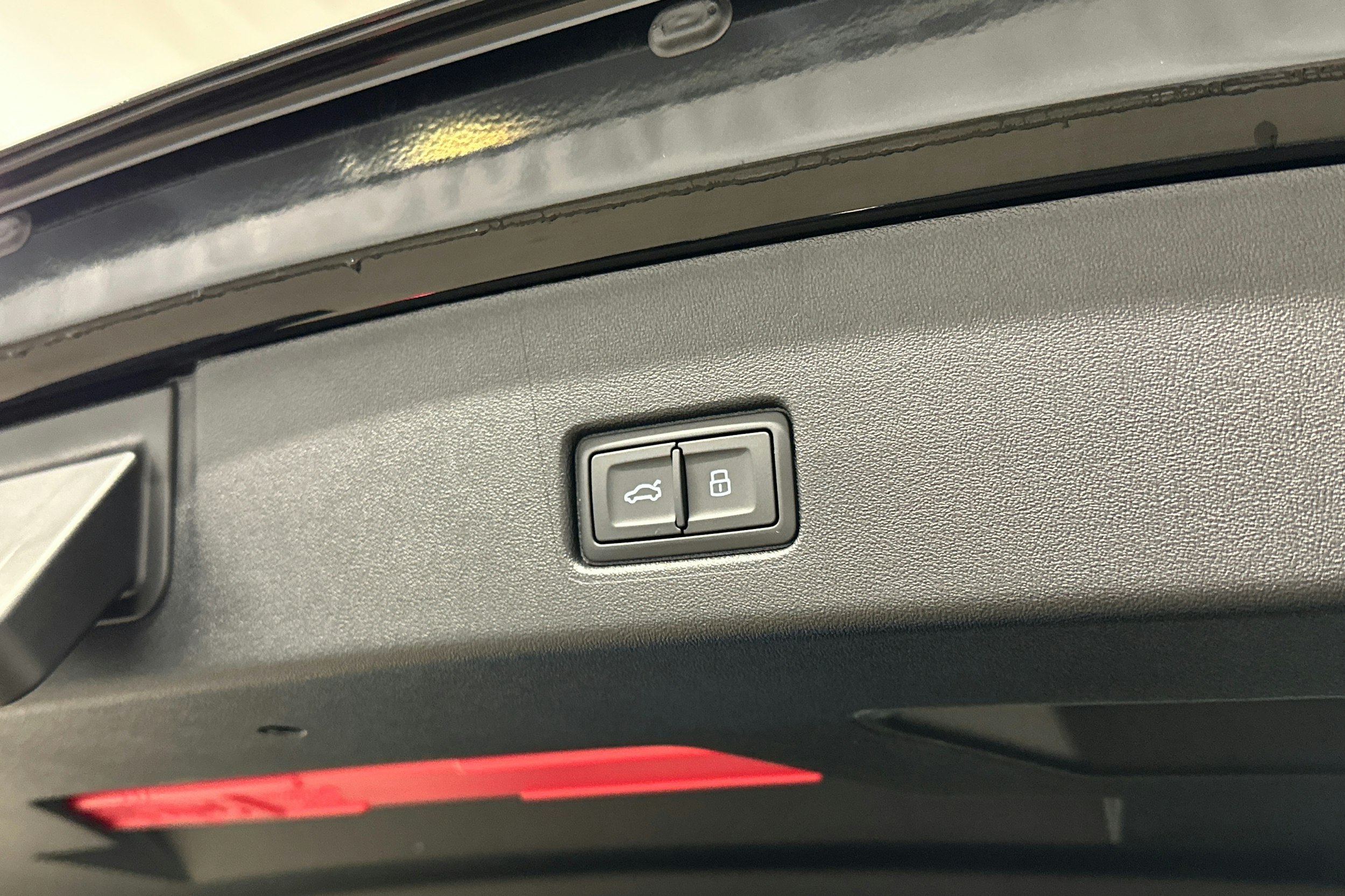 musta Audi Q4 e-tron 2025 kuva 32.