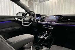 musta Audi Q4 e-tron 2025 kuva 33.