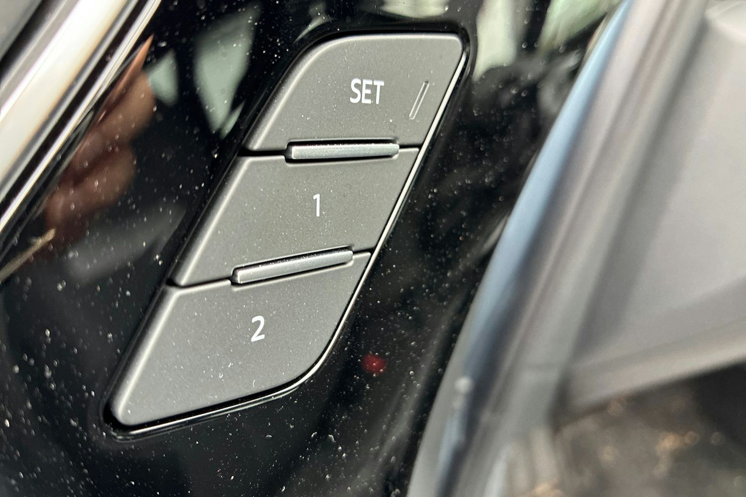 met. sininen Audi Q4 e-tron 2025 kuva 15.