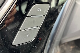 met. sininen Audi Q4 e-tron 2025 kuva 15.