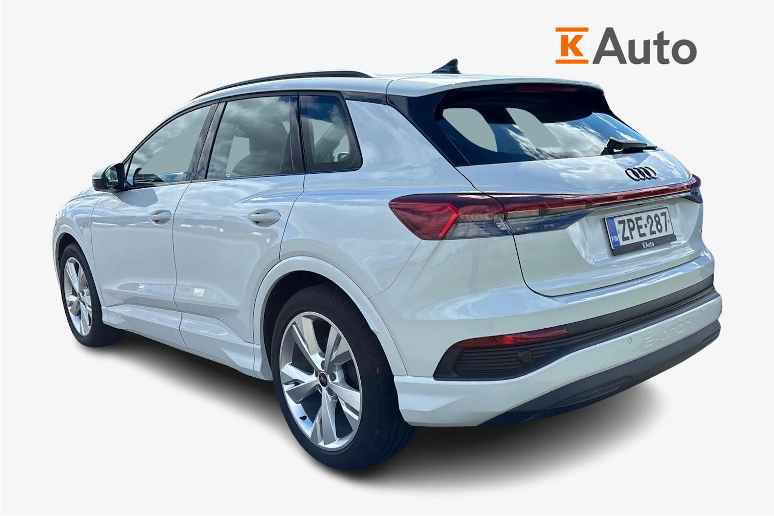 Valkoinen Audi Q4 e-tron 2025 kuva 2.