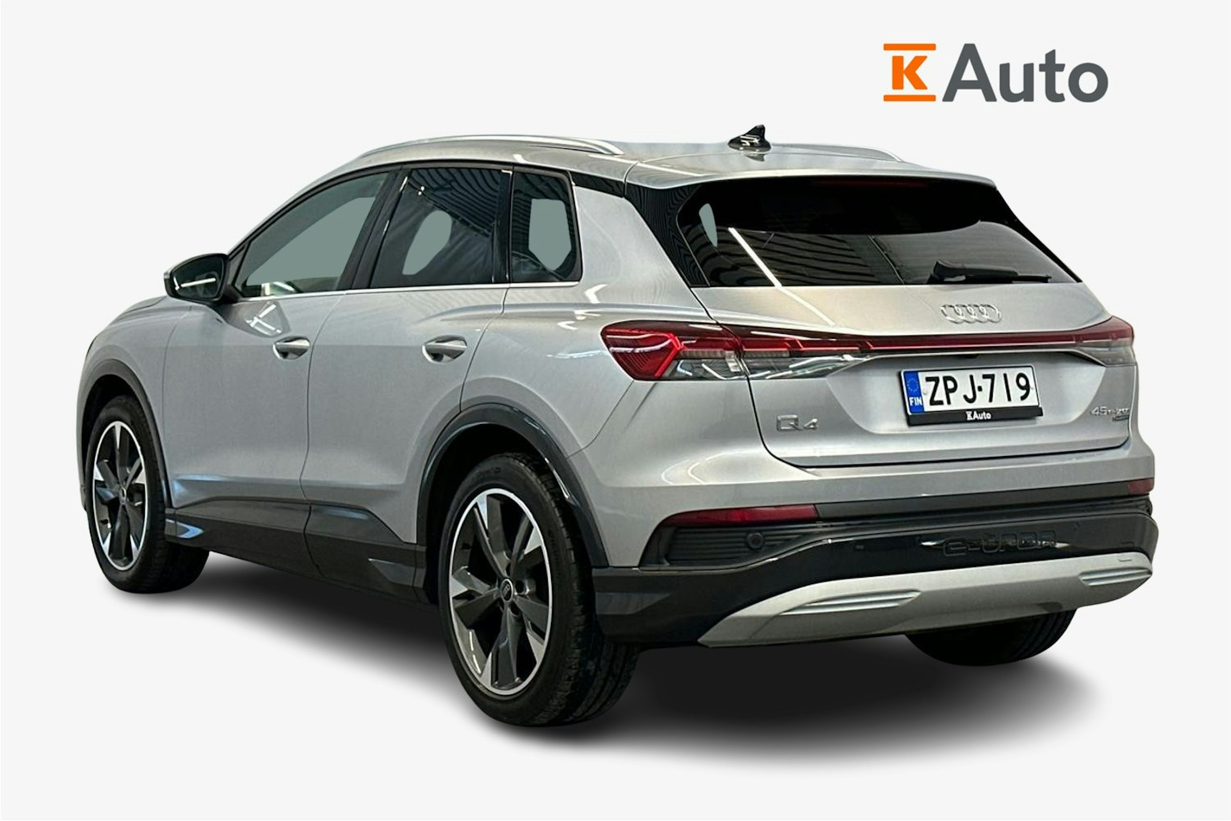 harmaa Audi Q4 e-tron 2025 kuva 2.
