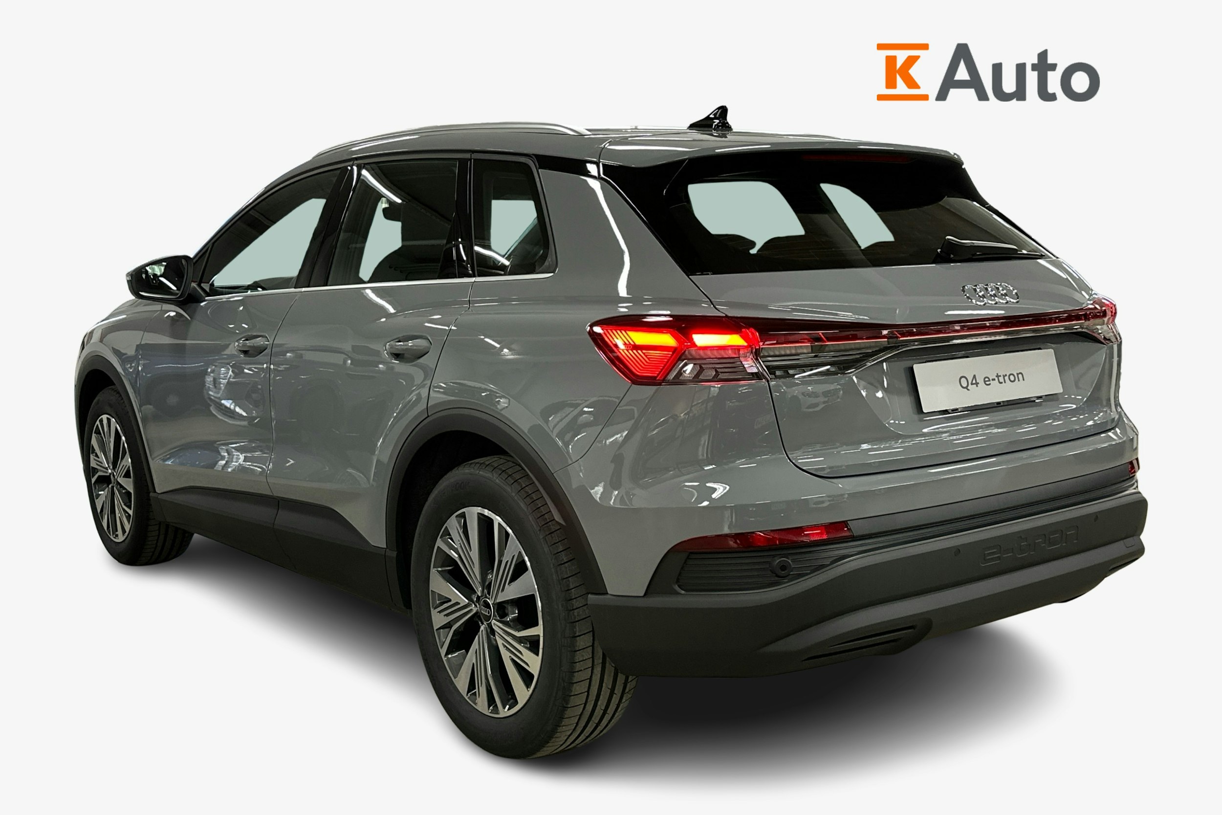 harmaa Audi Q4 e-tron 2025 kuva 2.