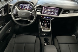 harmaa Audi Q4 e-tron 2025 kuva 7.