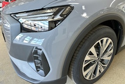 harmaa Audi Q4 e-tron 2025 kuva 10.