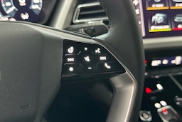harmaa Audi Q4 e-tron 2025 kuva 14.