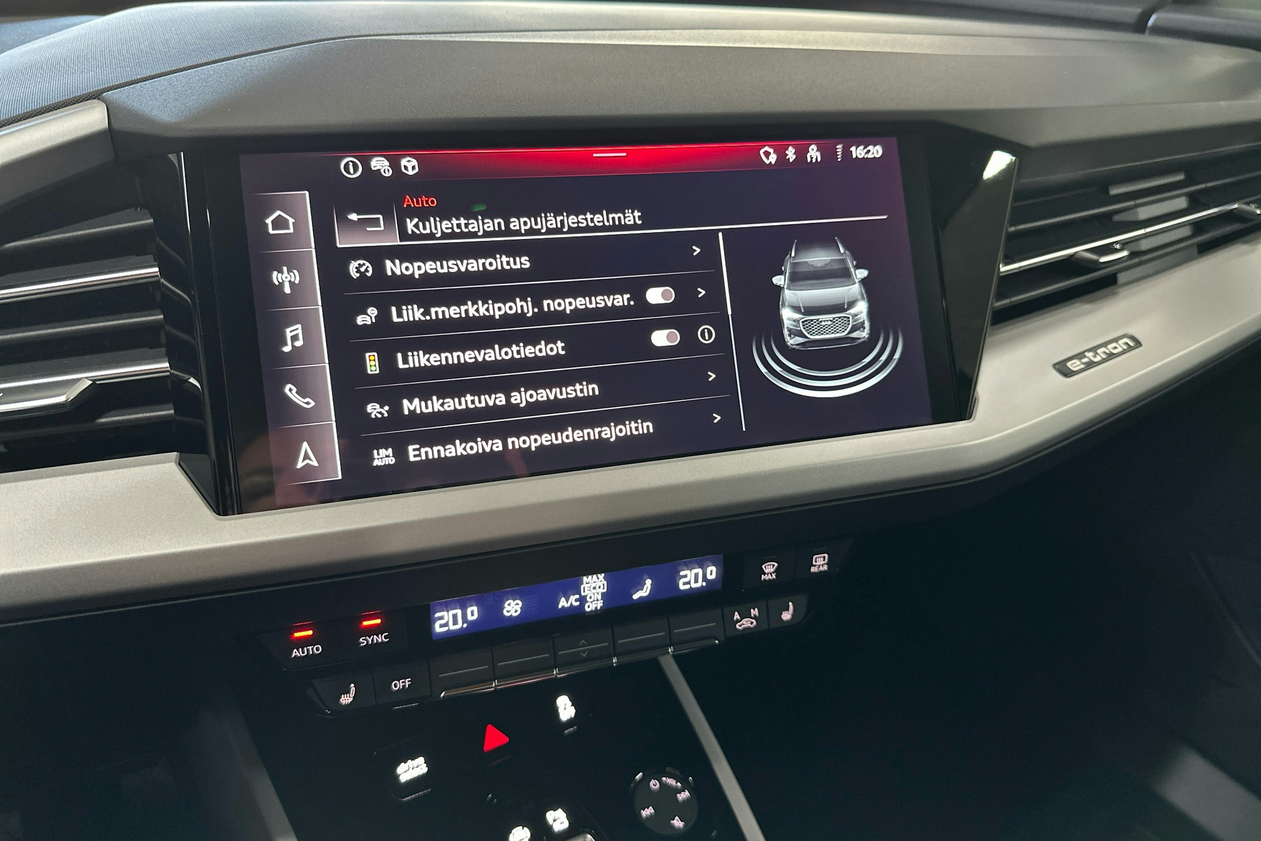 harmaa Audi Q4 e-tron 2025 kuva 17.