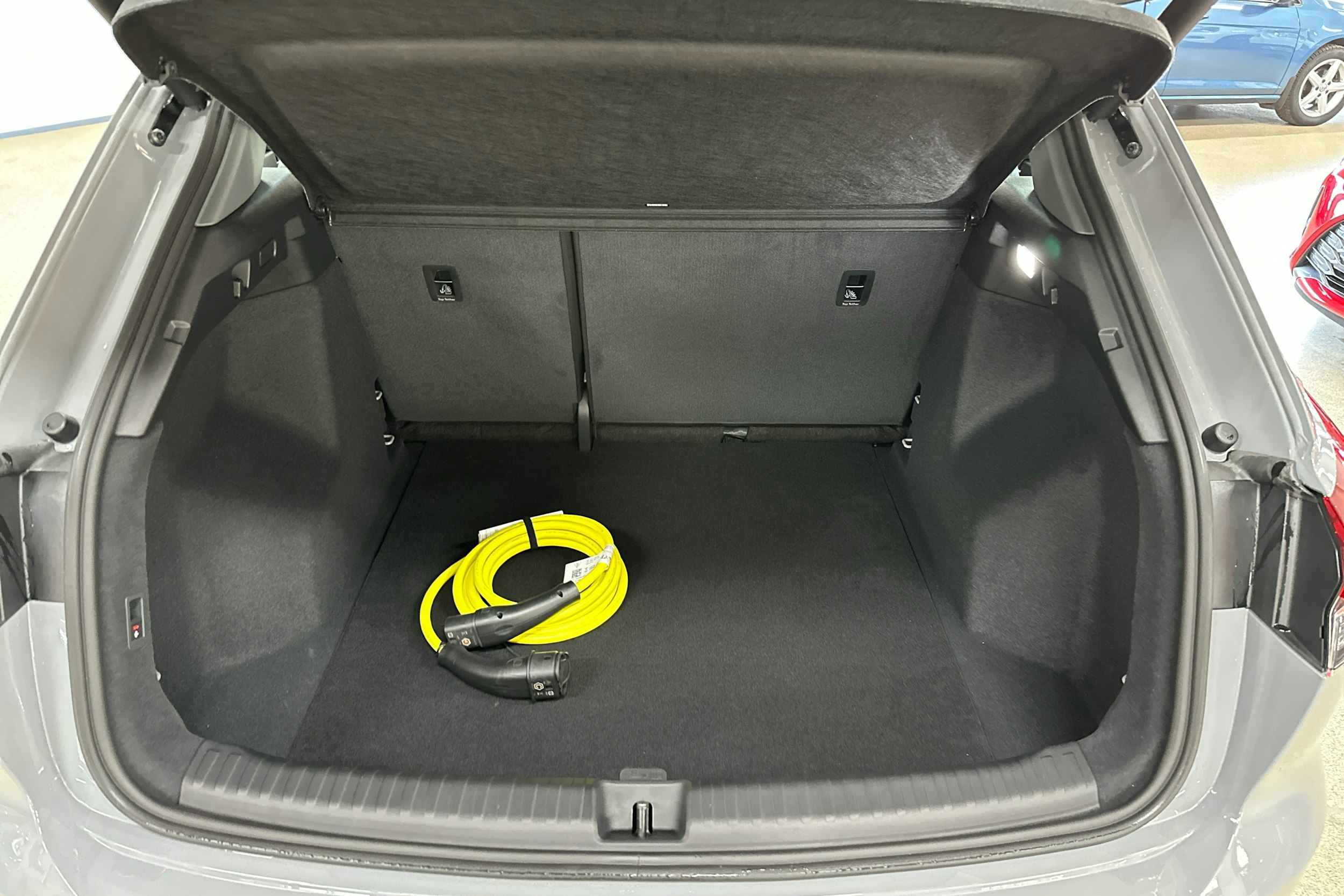 harmaa Audi Q4 e-tron 2025 kuva 20.