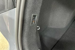 harmaa Audi Q4 e-tron 2025 kuva 21.